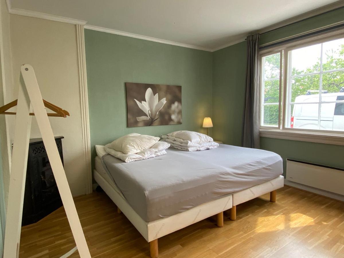 The Old Jailhouse Mandal Hostel Eksteriør bilde