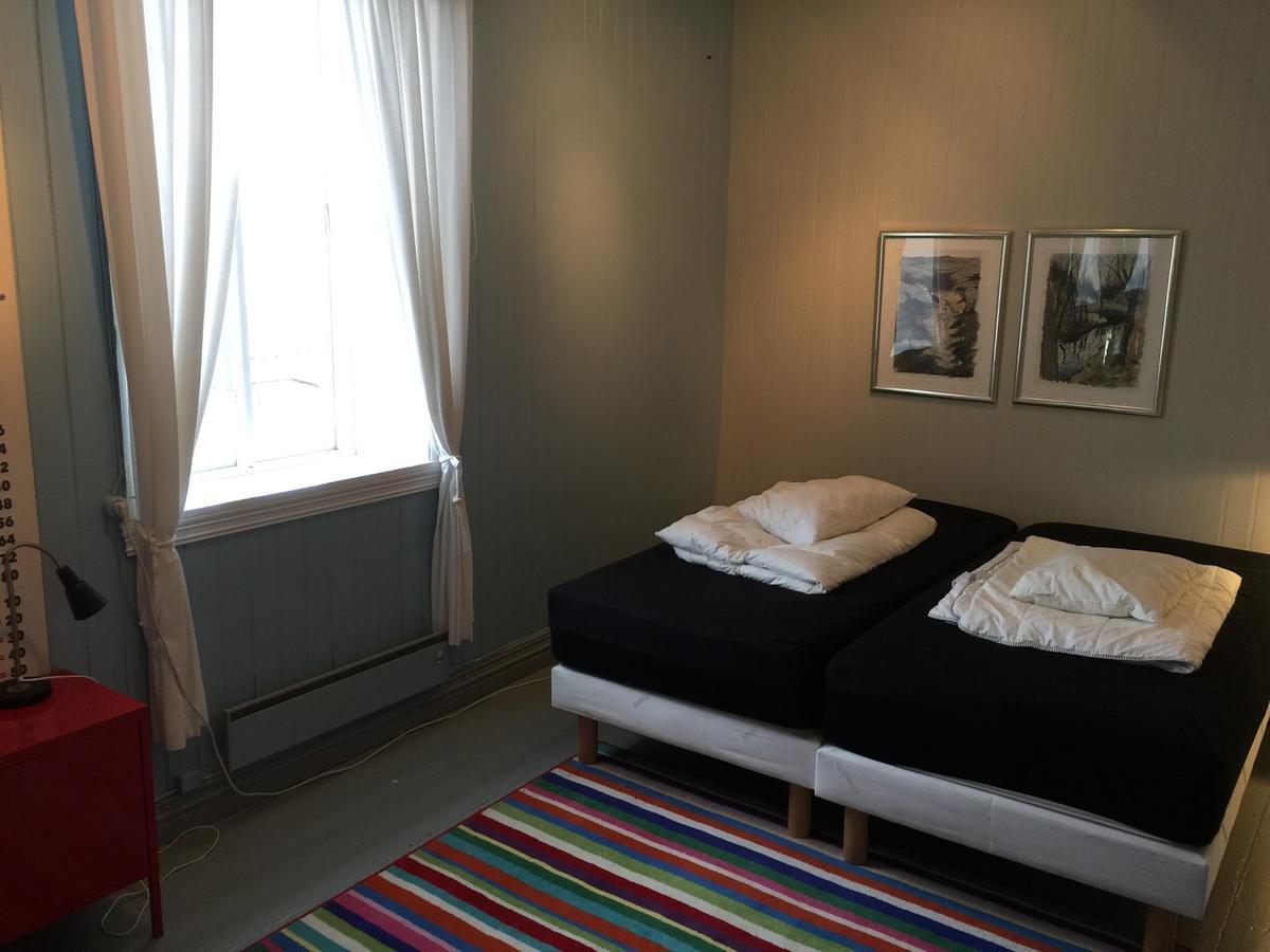 The Old Jailhouse Mandal Hostel Eksteriør bilde